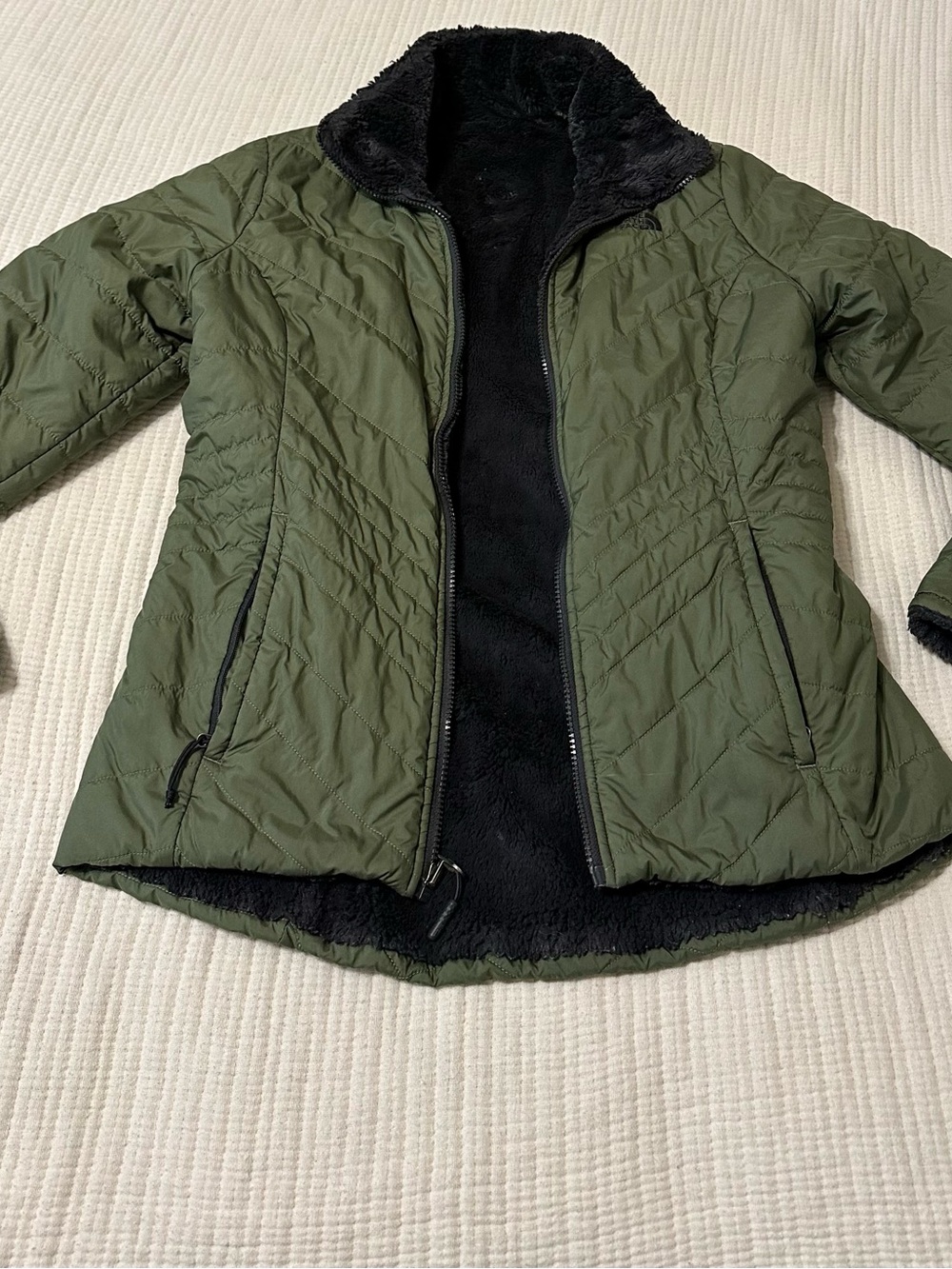 Women's Medium North Face Olive Green Quilted Reversible Jacket